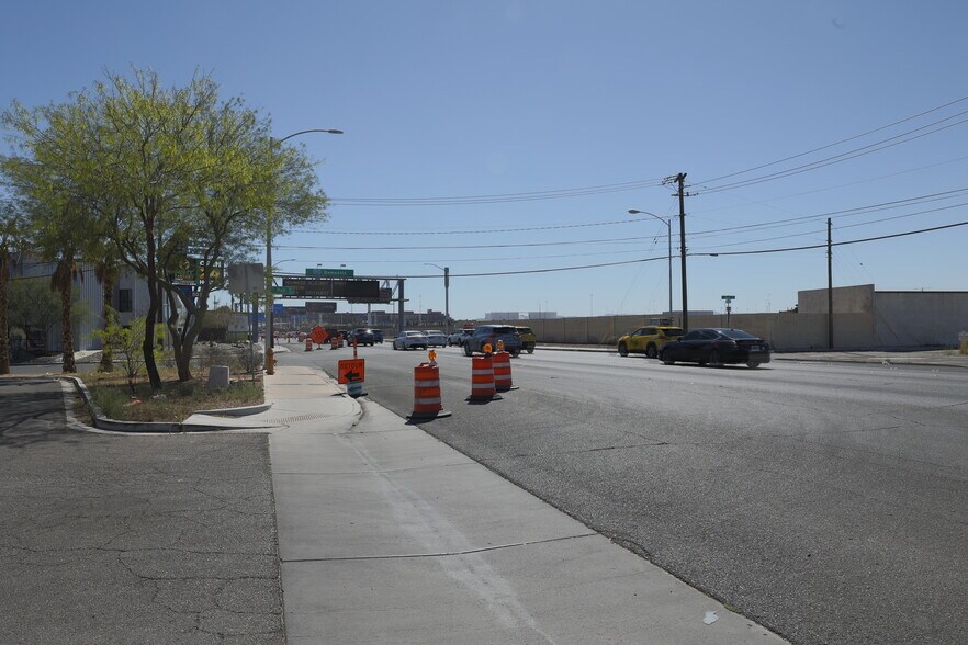 More Photos Of 4990 Paradise Rd, Las Vegas Service Station For Lease