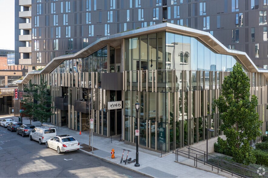 More Photos Of 22 NE 2nd Ave, Portland Apartments For Lease