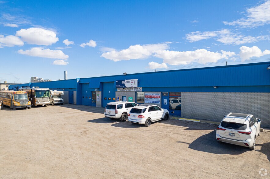 Primary Photo Of 4150 14A St SE, Calgary Warehouse For Lease