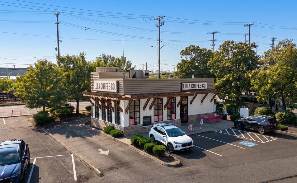 More Photos Of 3100 Airport Way S, Seattle Mixed Retail For Sale