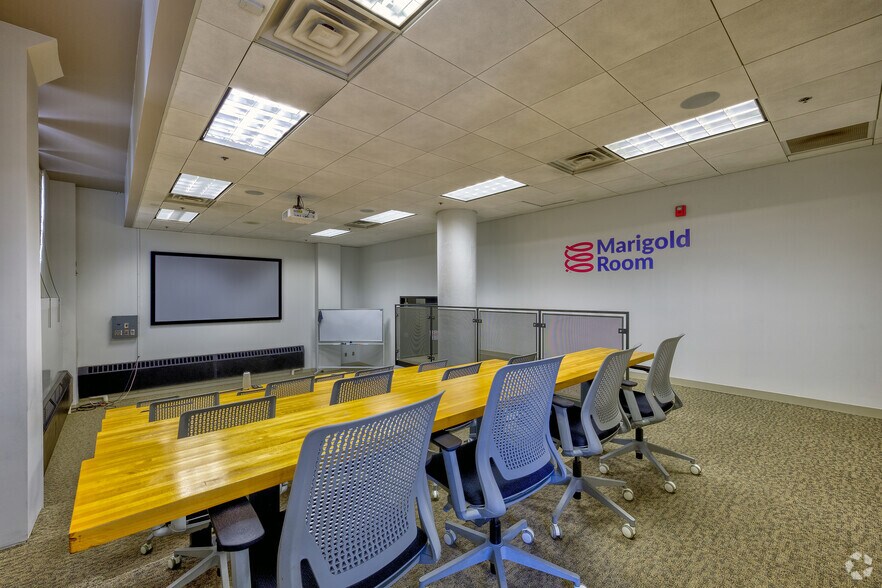 More Photos Of 1402 Jones St, Omaha Service For Lease