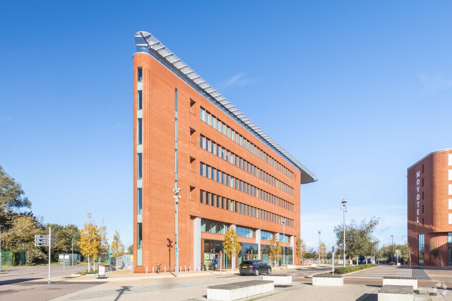 More Photos Of One Cambridge Square, Cambridge Coworking Space