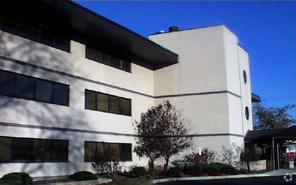 More Photos Of 13 Armand Hammer Blvd, Pottstown Medical For Lease