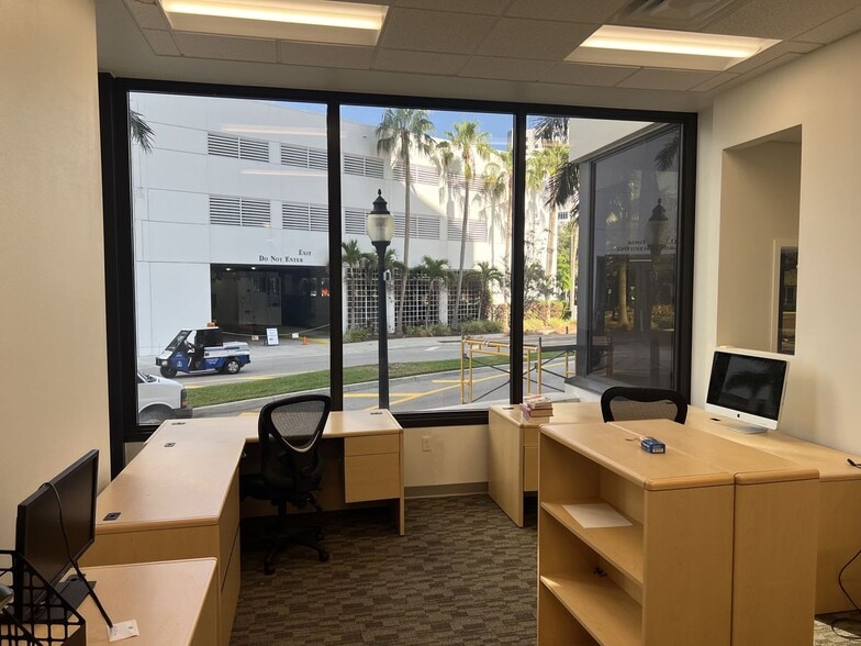 More Photos Of 1258 N Palm Ave, Sarasota Apartments For Lease