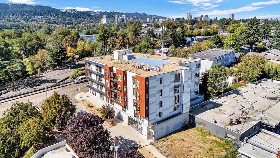 Primary Photo Of 4780 SE Milwaukie Ave, Portland Apartments For Sale