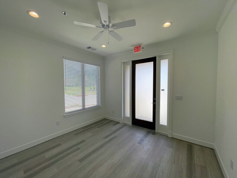 More Photos Of 400 Stonebrook Pky, Frisco Medical For Lease