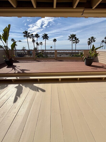 More Photos Of 653 Ramona Ave - Office/Live-Work, Laguna Beach Office For Lease