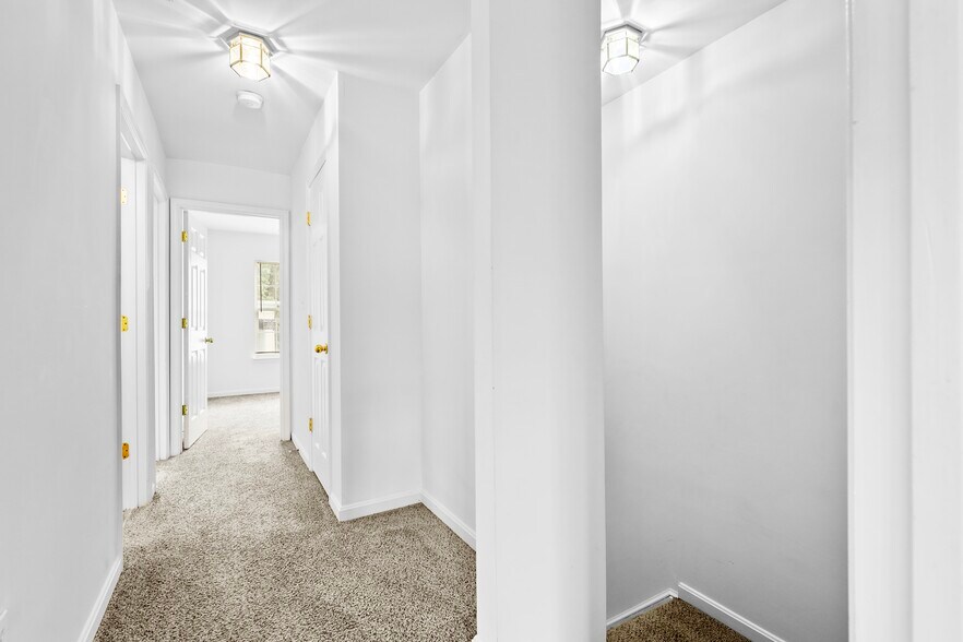 More Photos Of 437-445 Kenneth Sq, Baltimore Multifamily For Sale