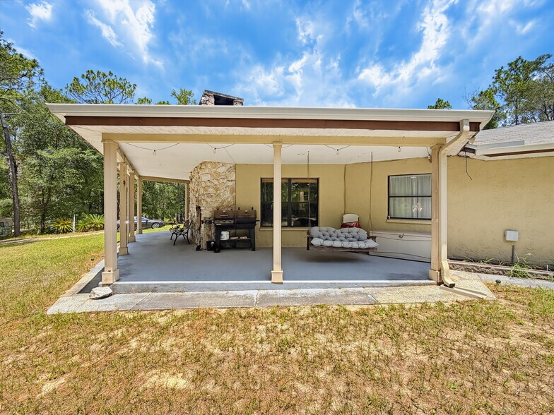 More Photos Of 26311 Willow St, Brooksville Specialty For Sale