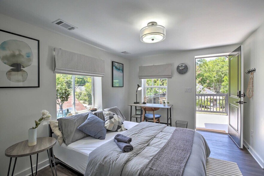 More Photos Of 1026 Ashby Grv SW, Atlanta Apartments For Sale