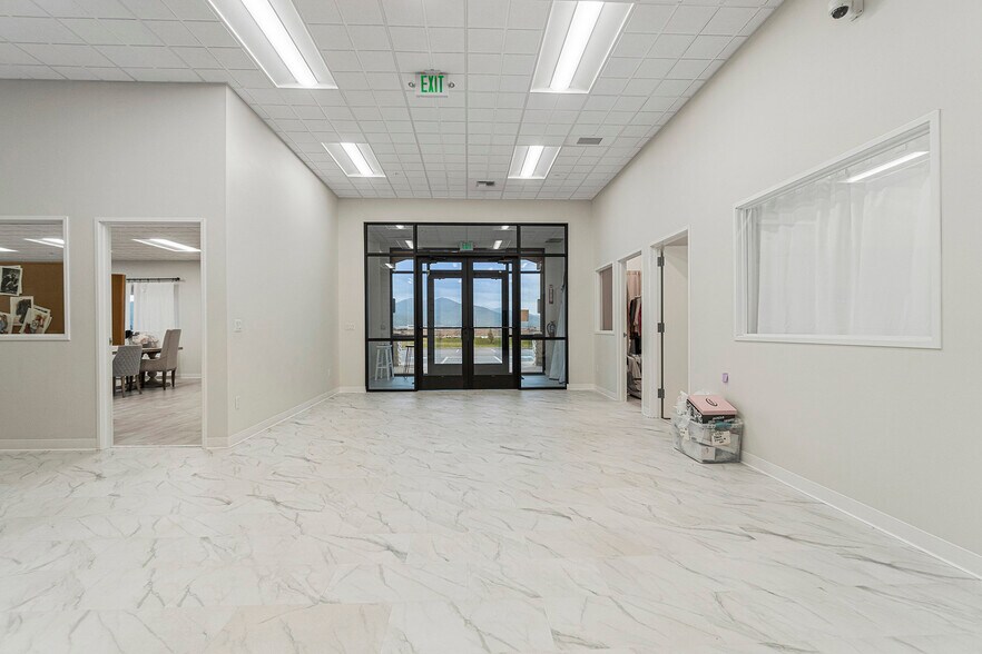 More Photos Of 4415 W Hargrave Ave, Post Falls Warehouse For Lease