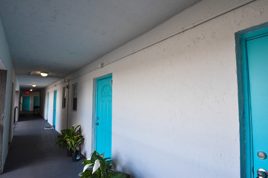 More Photos Of 6000 NW 7th St, Margate Apartments For Sale