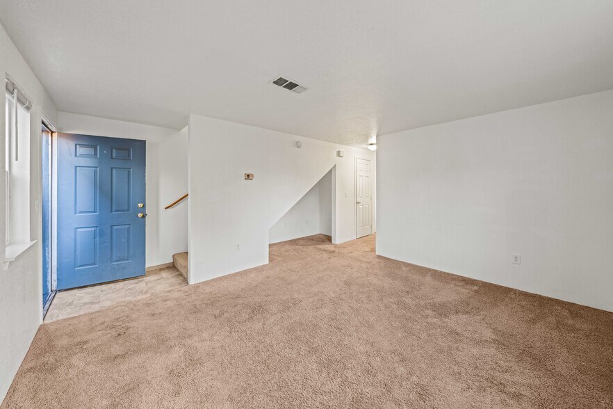 More Photos Of 516 J St, Medford Multifamily For Sale