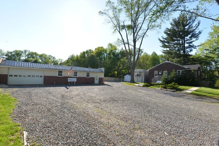 Primary Photo Of 307 Gravel Hill Rd, Monroe Township Office For Lease