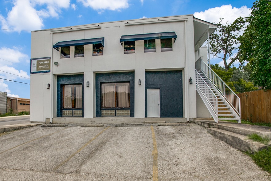 More Photos Of 250 W Olmos Dr, San Antonio Storefront Retail Office For Lease