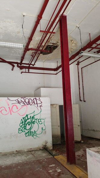 More Photos Of 950 Woodycrest Ave, Bronx Apartments For Lease