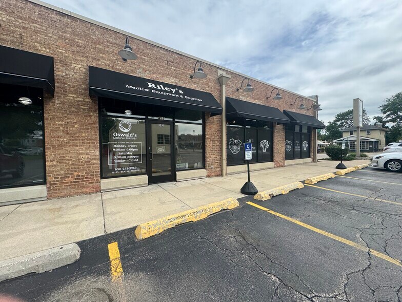 More Photos Of 415 W State St, Geneva Storefront Retail Office For Sale