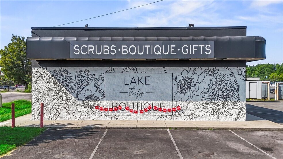 More Photos Of 11743 US Highway 431, Guntersville General Retail For Sale