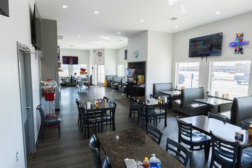 More Photos Of 1140 Kermit St, Plainview Restaurant For Sale