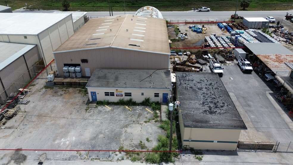 More Photos Of 909 NW 13th St, Belle Glade Manufacturing For Sale