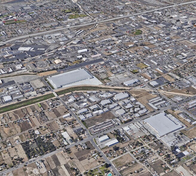 More Photos Of 642 S Waterman Ave, San Bernardino Warehouse For Lease