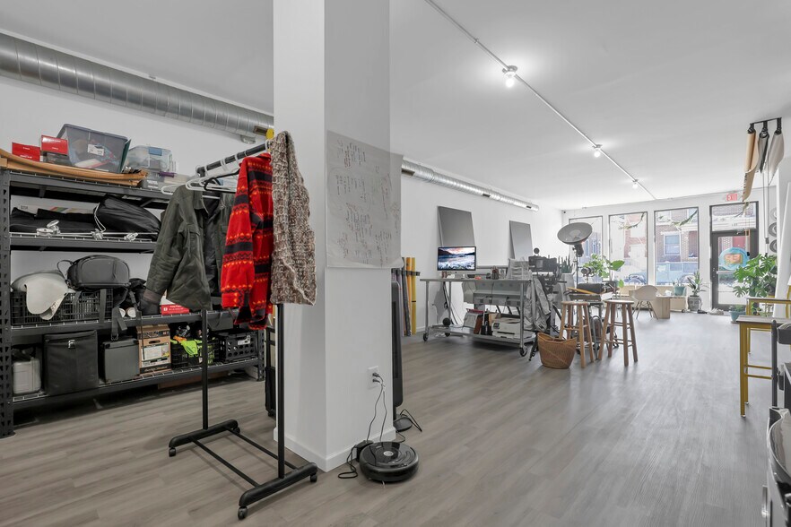 More Photos Of 1555-1563 N 4th St, Columbus Apartments For Sale