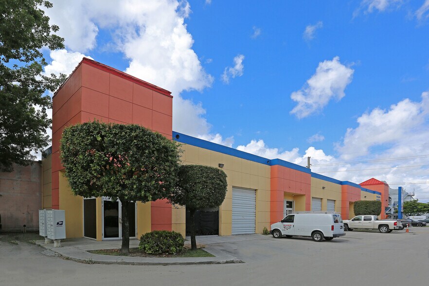 More Photos Of 4425-4835 NW 72nd Ave, Miami Industrial For Sale