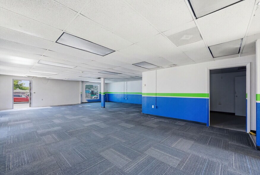 More Photos Of 8 Federal Blvd, Denver Unknown For Lease