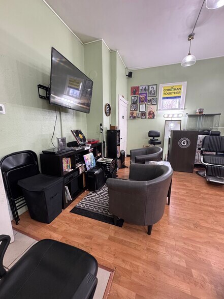 More Photos Of 1828-1832 E 35th St, Minneapolis Storefront For Lease