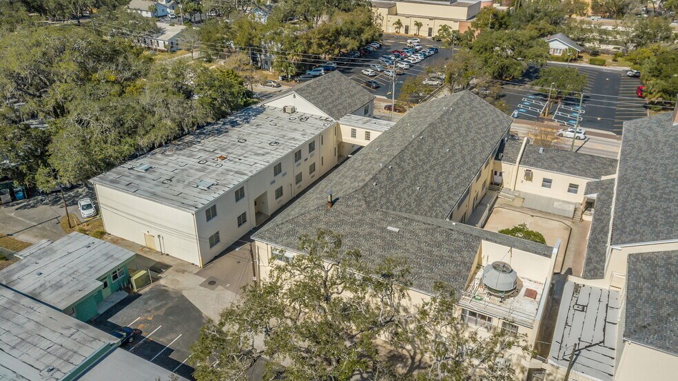 More Photos Of 411 Turner St, Clearwater Religious Facility For Lease