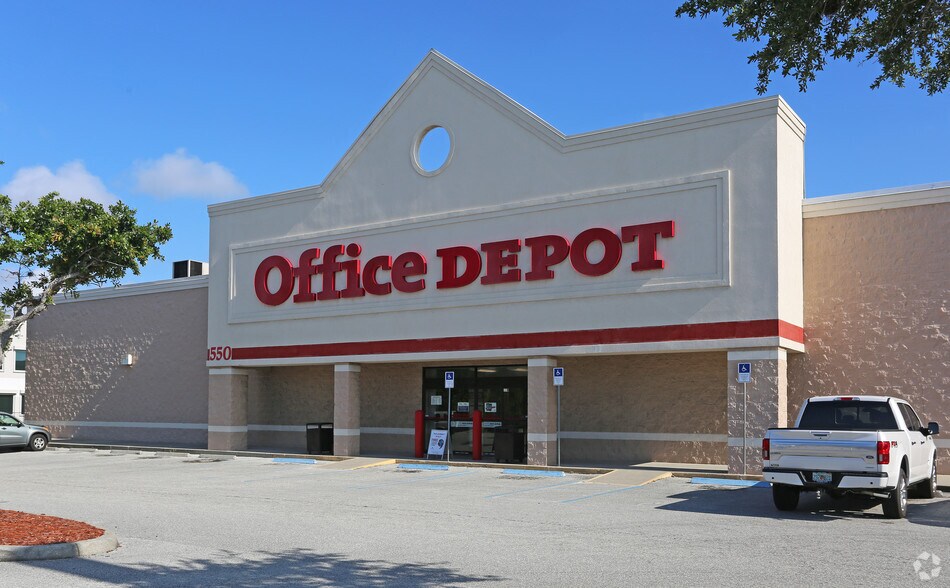 More Photos Of 550 E Merritt Island Cswy, Merritt Island Freestanding For Lease