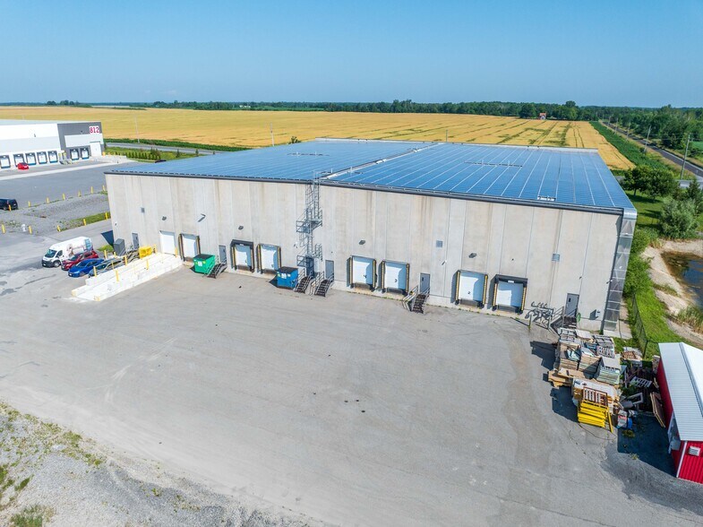 More Photos Of 832 Burton Rd, Ottawa Warehouse For Lease