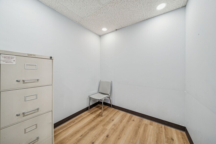 More Photos Of 985 Penn St, Brackenridge Medical For Sale