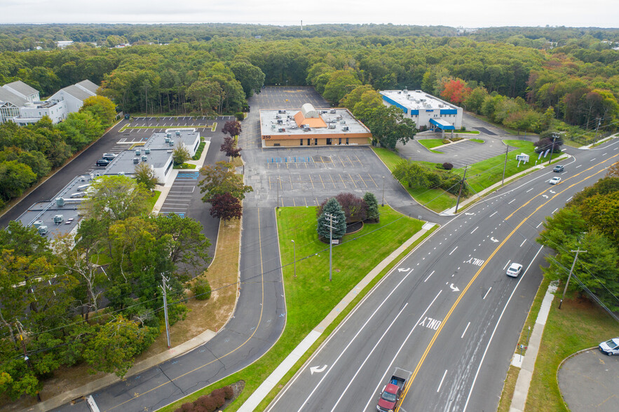 Primary Photo Of 250 Patchogue Yaphank Rd, East Patchogue Medical For Lease