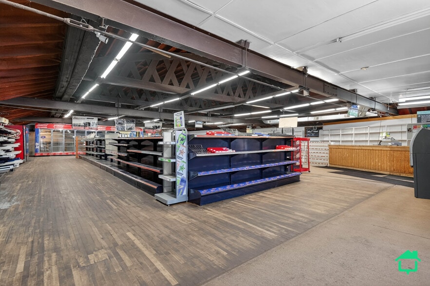 More Photos Of 12763 Ostrander Rd, Maybee Supermarket For Sale