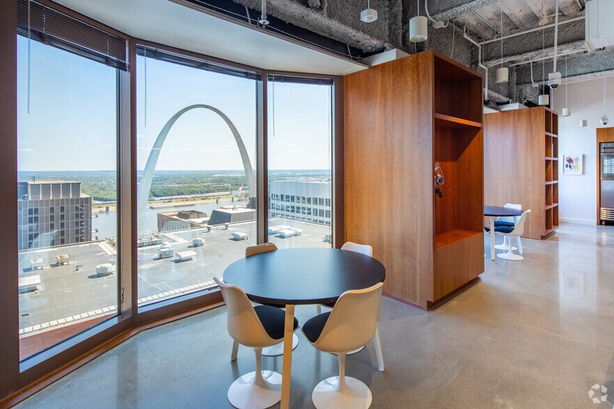 Photo of 16th Floor Ste 