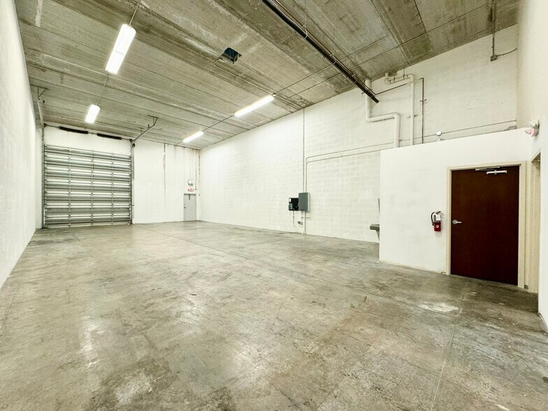 More Photos Of 4328-4330 NW 120th Ave, Coral Springs Warehouse For Sale