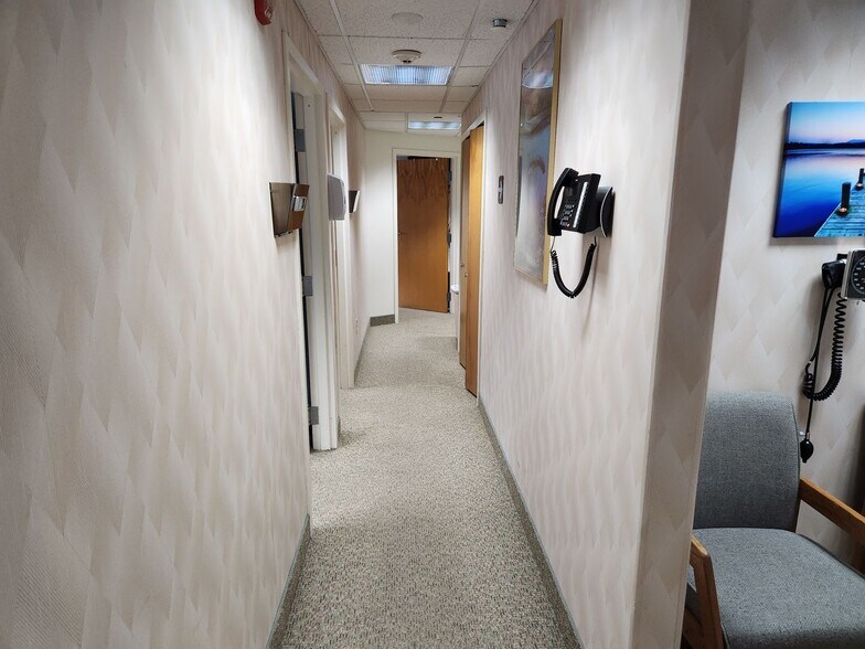 More Photos Of 215 Toll Gate Rd, Warwick Medical For Lease