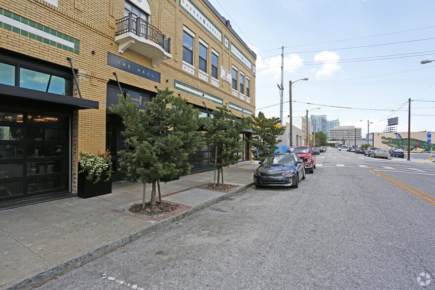 More Photos Of 1701 N Franklin St, Tampa Storefront Retail Office For Lease