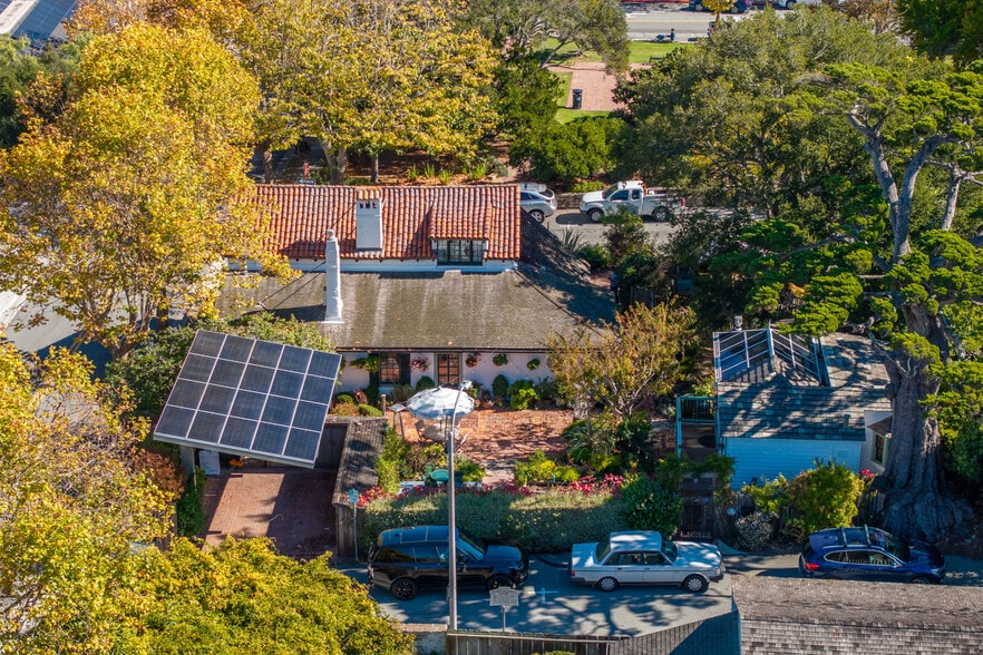 More Photos Of 502 Pierce St, Monterey Office For Sale