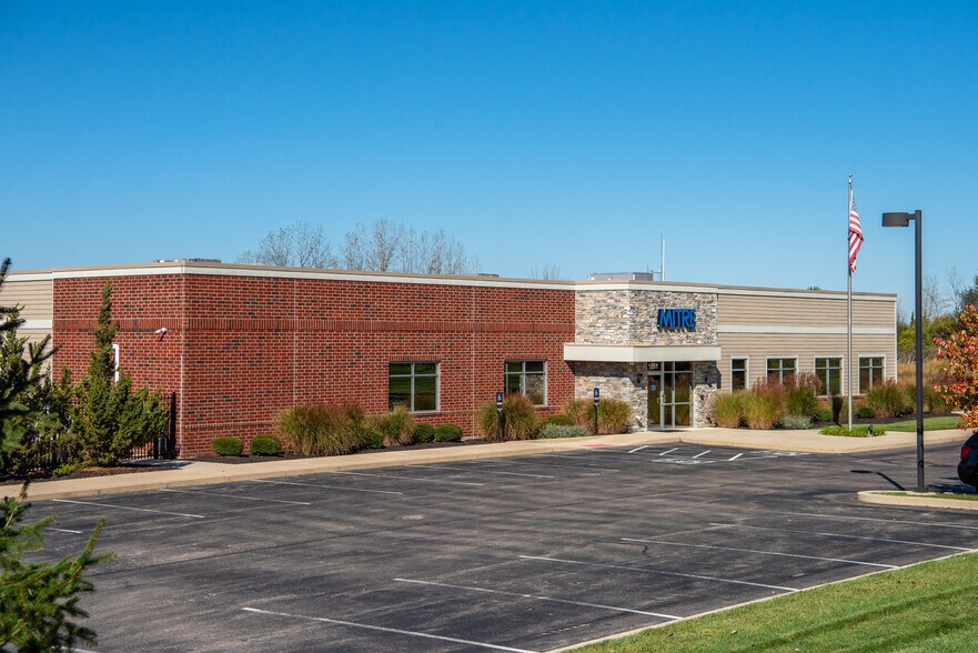More Photos Of 1051 Channingway Dr, Fairborn Office For Sale