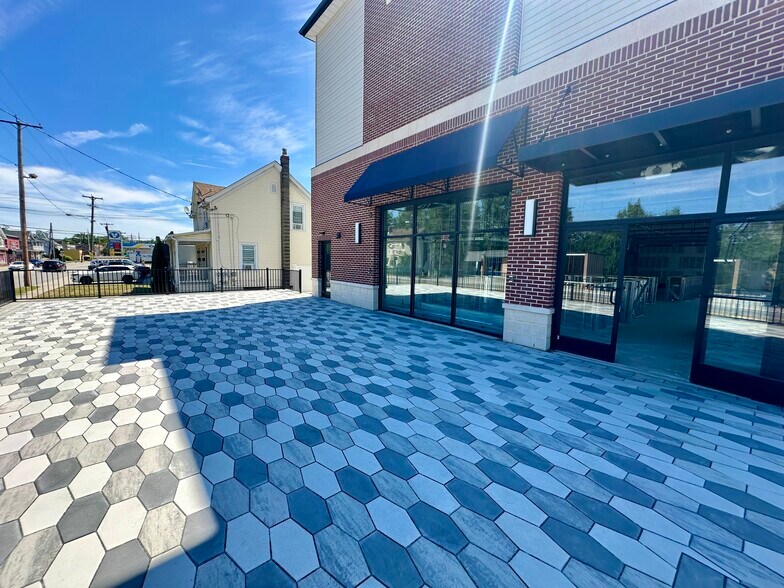 More Photos Of 57 Hamburg Tpke, Riverdale Restaurant For Lease