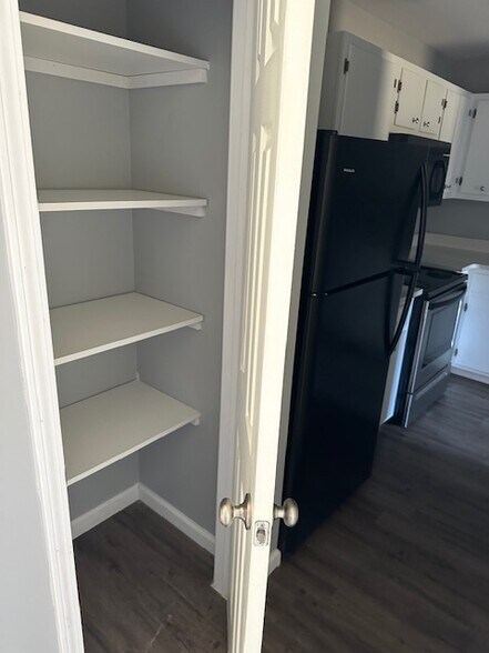 More Photos Of 506 Pecan Dr, Bolivar Apartments For Sale