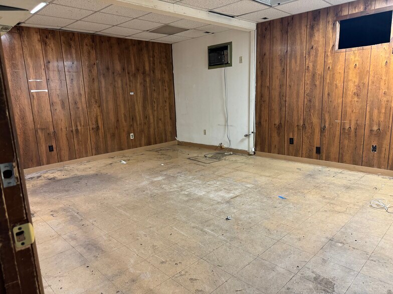 More Photos Of 4343 N Andrews Ave, Oakland Park Storefront Retail Office For Lease
