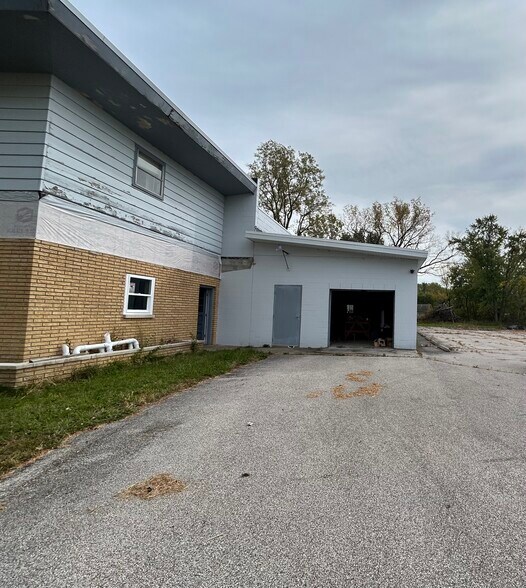 More Photos Of 09383 Blue Star Hwy, South Haven Industrial For Sale