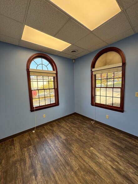 More Photos Of 514 Pellis Rd, Greensburg Medical For Lease