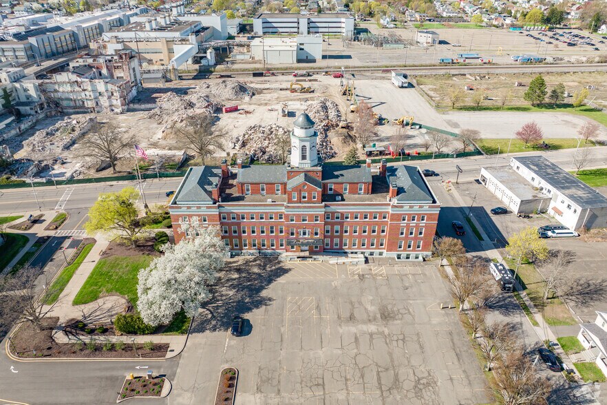 More Photos Of 22 Adams Ave, Endicott Office For Lease