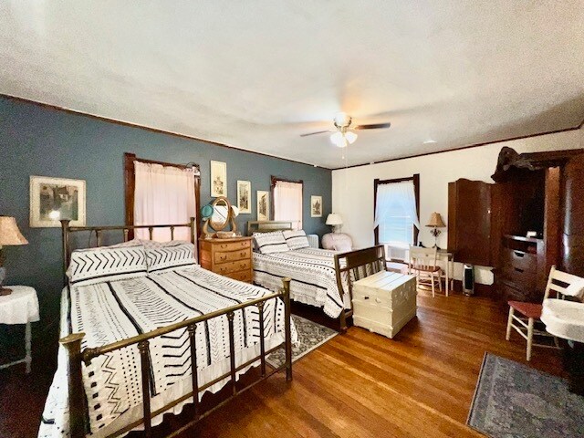 More Photos Of 301 S 3rd St, Raton Hospitality For Sale