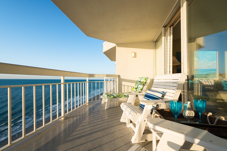 More Photos Of 1012 N Waccamaw Dr, Garden City Apartments For Sale