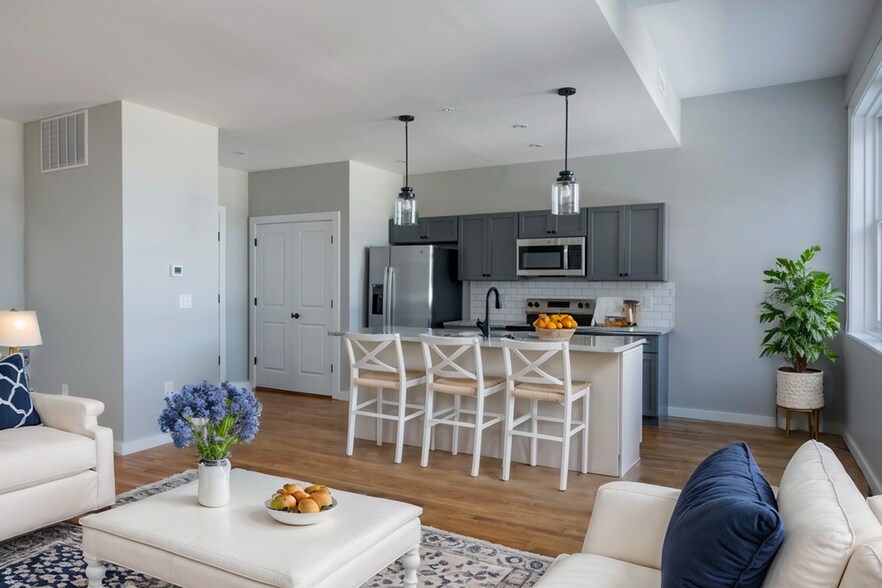 More Photos Of 271-277 State St, Schenectady Apartments For Lease
